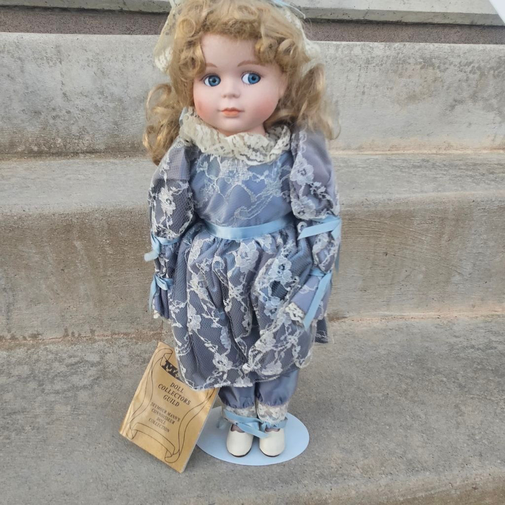 Girls Seymour Mann Blue & White Porcelain Doll One Size, Approximately 15" Tall - Picture 3 of 9
